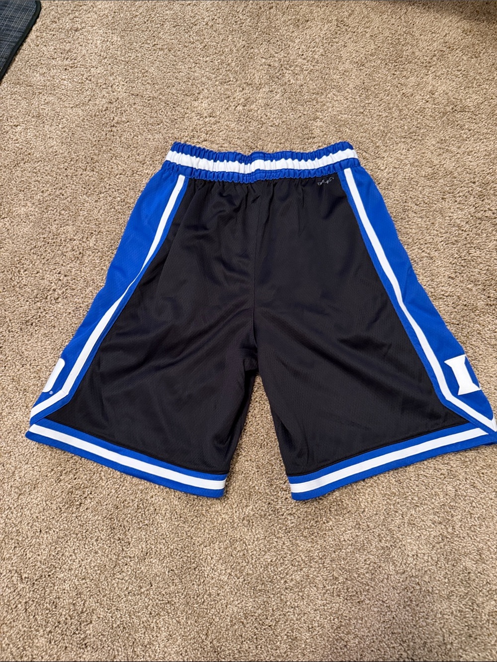 Duke basketball shorts - Picture 2 of 3